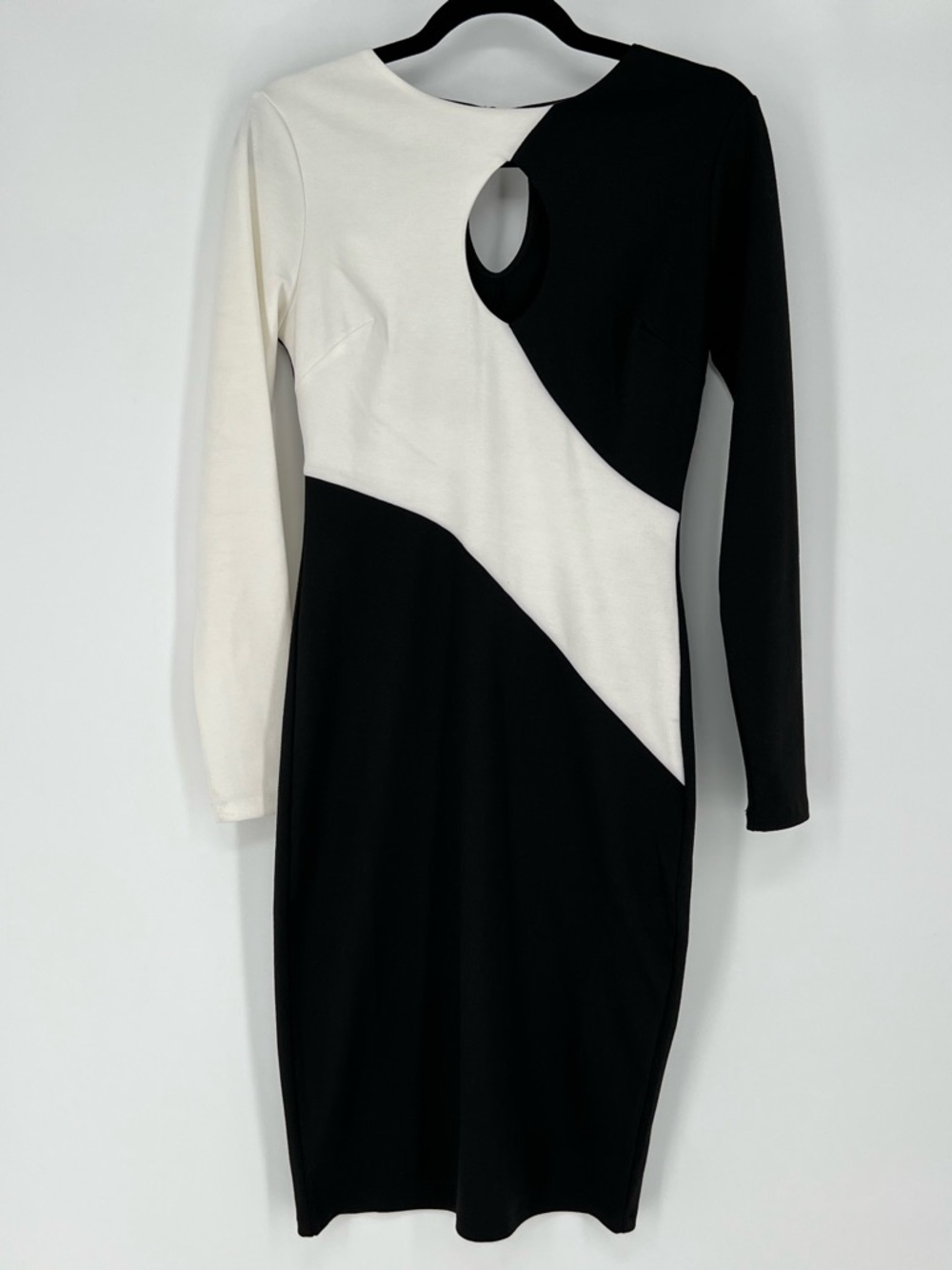 VENUS Black &‎ White Long Sleeve Cutout Midi Dress